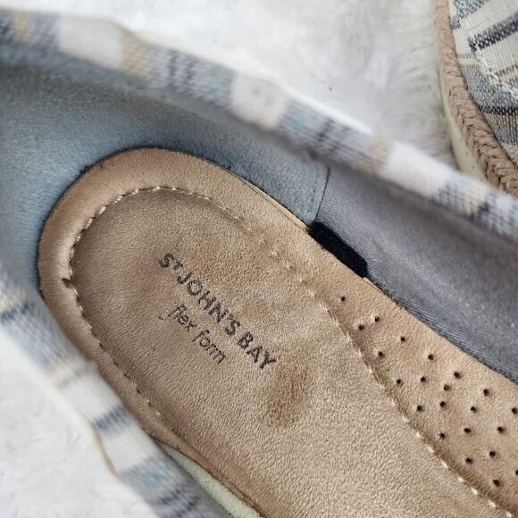 St. John's Bay Payne Flex Form Striped Flats Blue White Size 9 - Picture 3 of 10